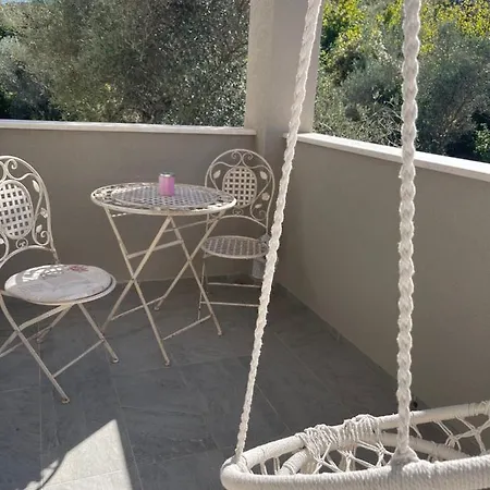 Nika & Eva Valun Appartement *