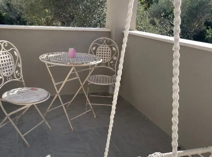 Nika & Eva Valun Lejlighed *