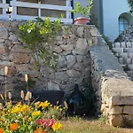 Nika & Eva Valun Cres