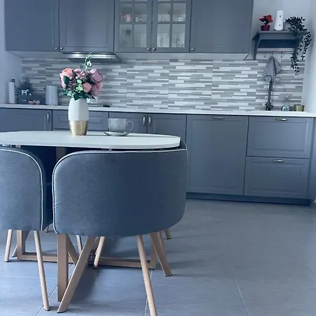 Nika & Eva Valun * Cres