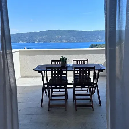 Nika & Eva Valun * קרס