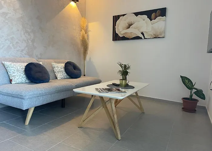 Nika & Eva Valun Apartment *