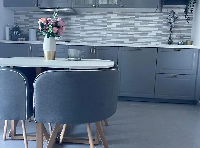 Nika & Eva Valun * Cres